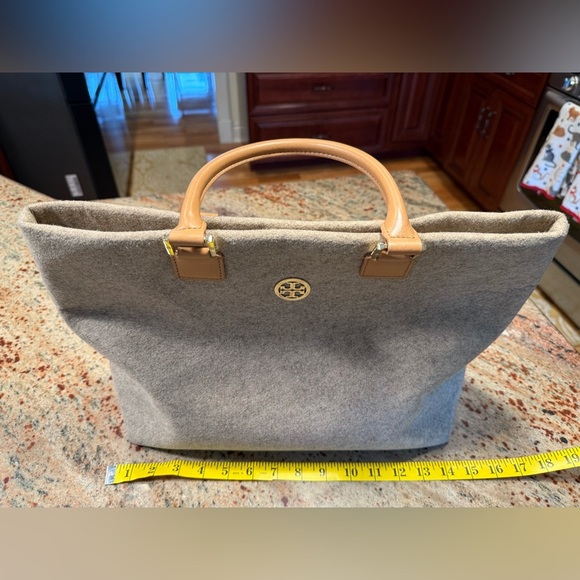 Tory Burch Dana Grayish Beige Wool/Leather Tote Bag Purse - Picture 14 of 16